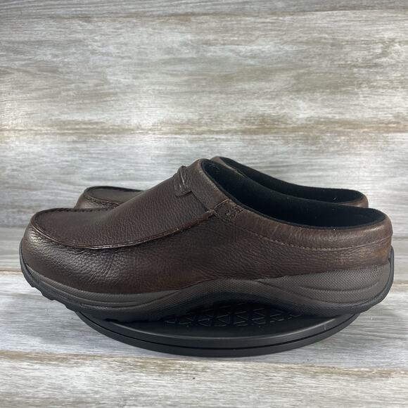 LL Bean Men’s Brown Leather Comfort Moc Slip On Shoes Size 14 Wide - Picture 1 of 8